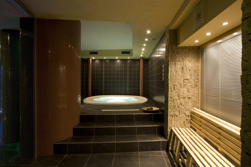 Hotel Rusava エクステリア 写真