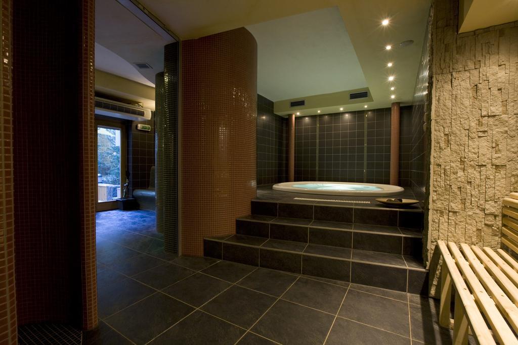 Hotel Rusava エクステリア 写真