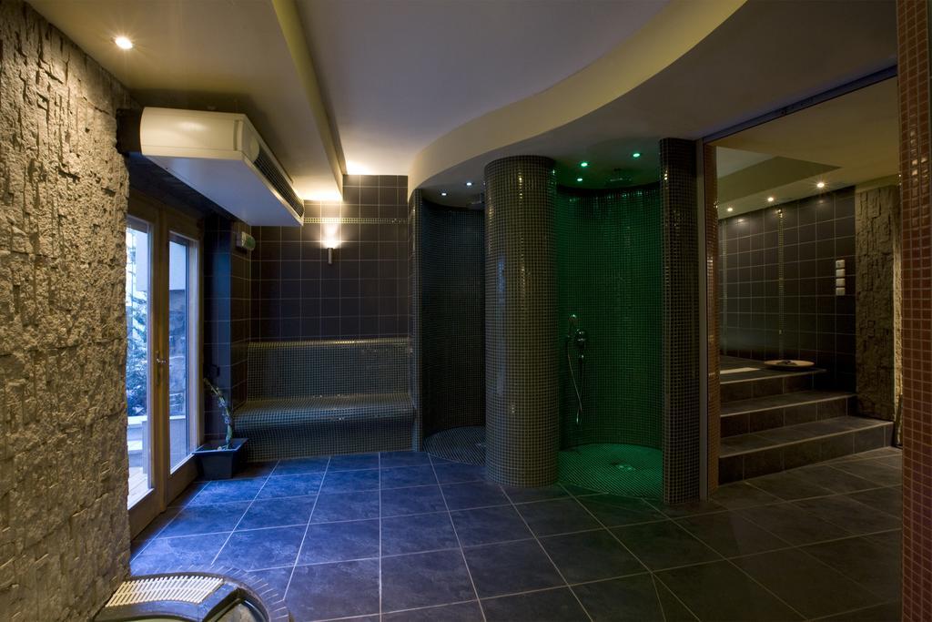 Hotel Rusava エクステリア 写真