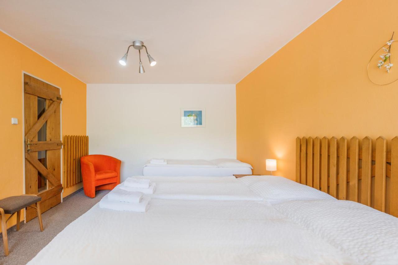 Hotel Rusava エクステリア 写真